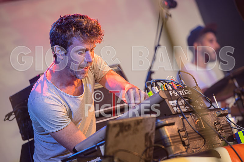 The Dynamics-31 - THE DYNAMICS