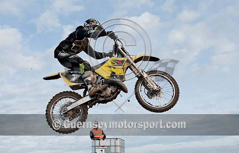 Moto-X_12-11-11-30 - MOTO-X_12-11-2011