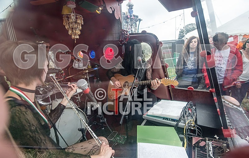 The Dukes Box-7 - THE DUKES BOX