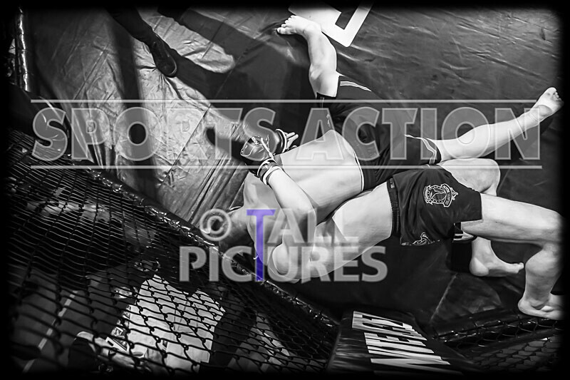 BOUT- 12 - Lucas Smith v Lewis Bourgaize-31 - BOUT 12 - Lucas Smith v Lewis Bourgaize