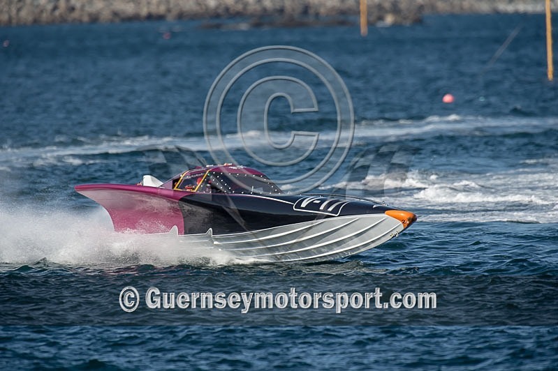 Powerboat Racing_03-08-2013-69 - RACE-8 NORTH BEACH OUTER