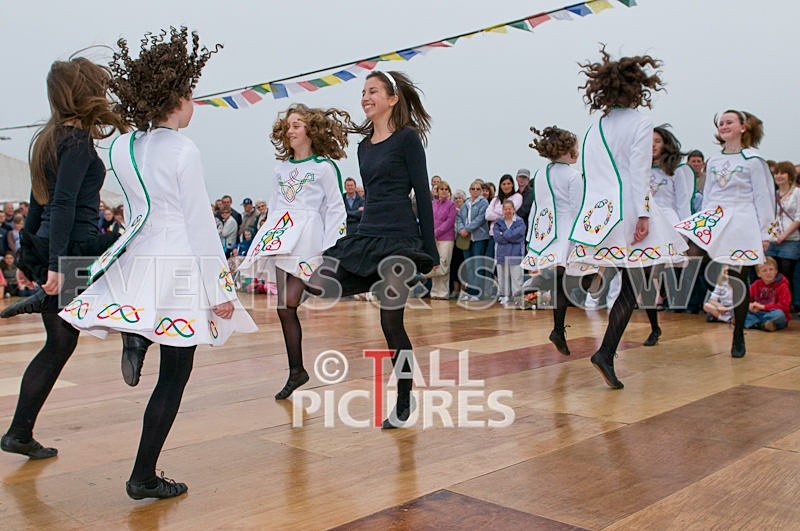 Lib Day08-178 - 2008 DAYTIME ATMOSPHERE