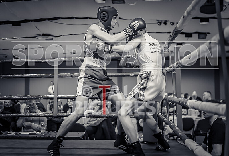 BOUT 5 - Ethan Le Moignan v Yoan Slaveykov-6 - BOUT 5 - Ethan Le Moignan v Yoan Slaveykov