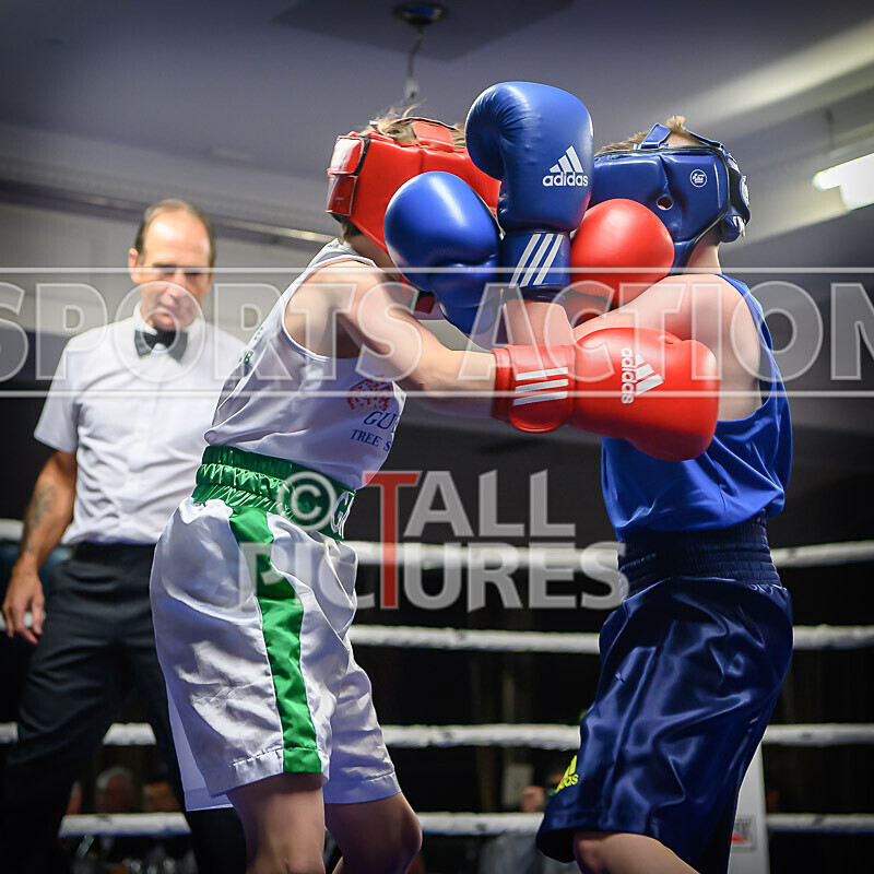 BOUT- 1 - Liam Duff v Jude Hudson-31 - BOUT: 1 - Liam Duff v Jude Hudson