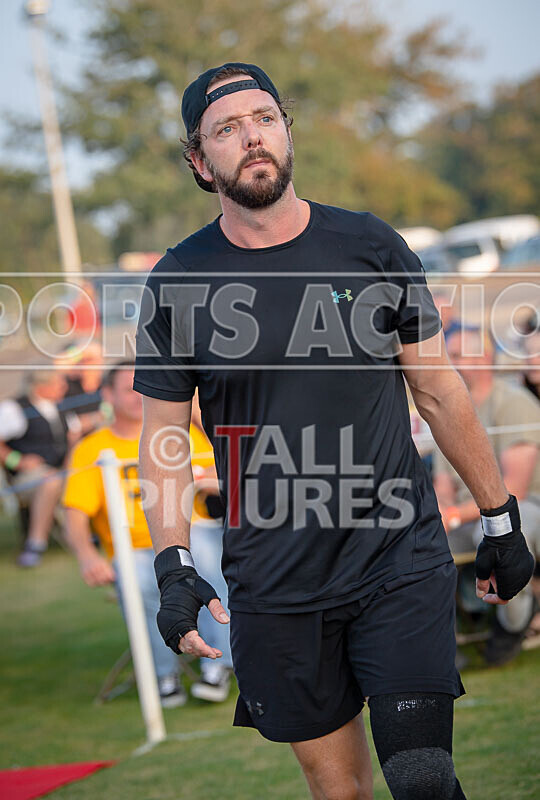 BOUT 12 - Ruairi -the Real Deal- ONeill v Jaques -Sharky- Colley-3 - BOUT 12 - Ruairi 'the Real Deal' O'Neill v Jaques 'Sharky' Colley