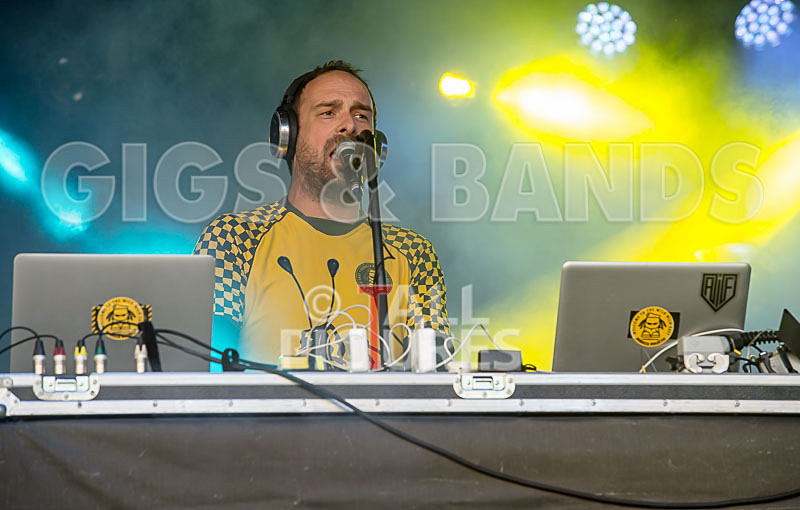 Dubioza Kolektiv-45 - DUBIOZA KOLEKTIV