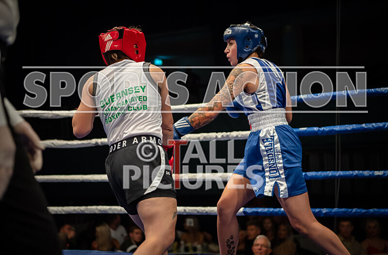 BOUT 6- Emma Martin v Stephanie Adlington-30 - BOUT 6: Emma Martin v Stephanie Adlington