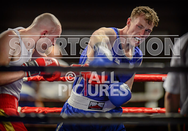 BOUT 8- Cam Hards v Darren Williams-26 - BOUT 8 - Cam Hards v Darren Williams