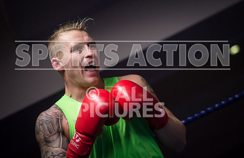 Bout 11_James Woolnough v Jamie Evans-4 - BOUT 11_James Woolnough v Jamie Evans
