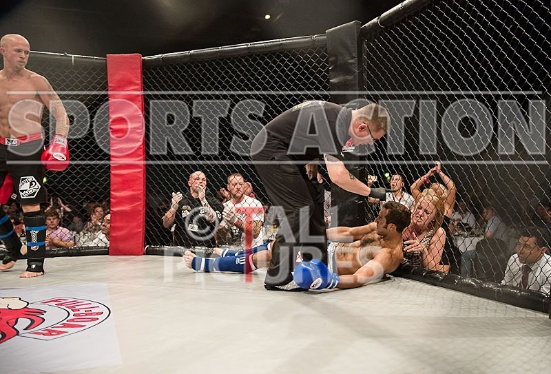 Cage Fighting_2012_Bout 7-15 - BOUT-7