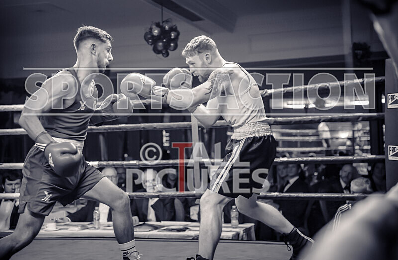 BOUT- 9_Daniel Du Four v Liam Collier-15 - BOUT- 9_Daniel Du Four v Liam Collier