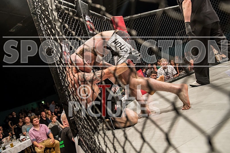 Cage Fighting_2012_Bout 11-11 - BOUT-11