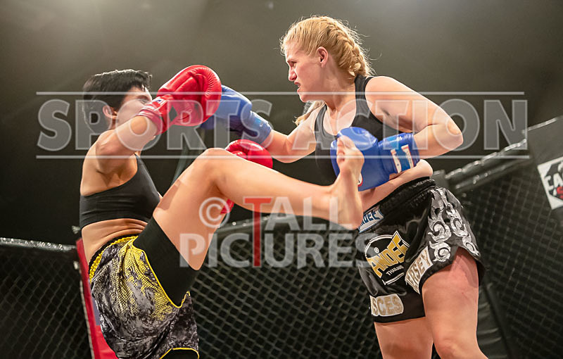 BOUT-7- Carol Crowther v Charise Mourant-44 - BOUT-7 Carol Crowther v Charise Mourant