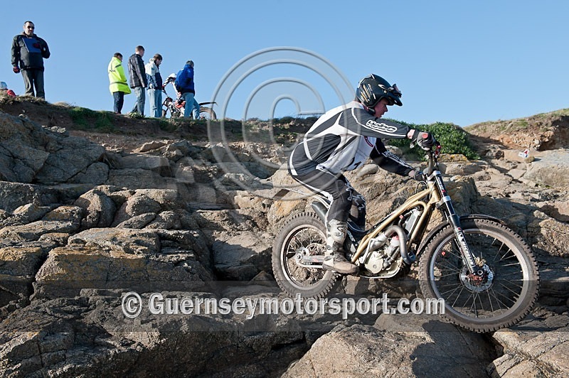 2-Day Trials_2012-142 - 2-DAY TRIALS 2012