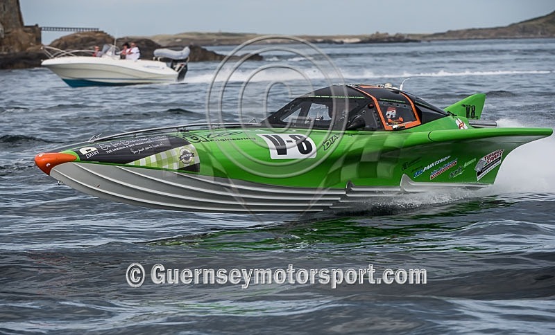 Powerboat Racing_04-08-2013-13 - RACE-9 NORTH BEACH OUTER