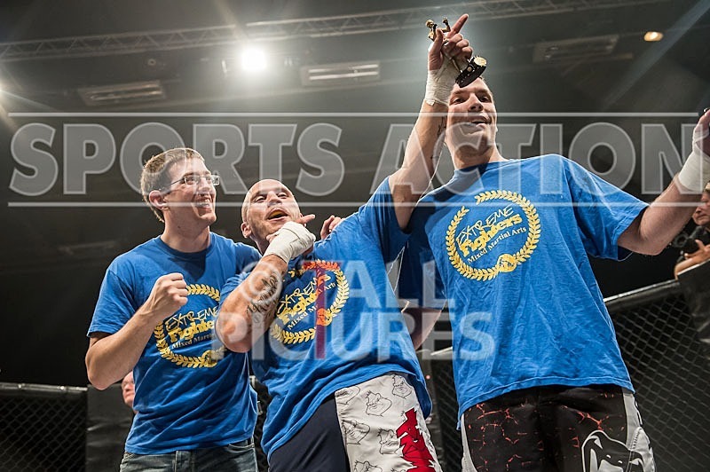 Cage Fighting_2012_Bout 9-25 - BOUT-9