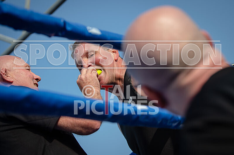 BOUT 8 - Roland -the Doc- Archer v -Dangerous- Trevor Morris-29 - BOUT 8 - Roland 'the Doc' Archer v 'Dangerous' Trevor Morris