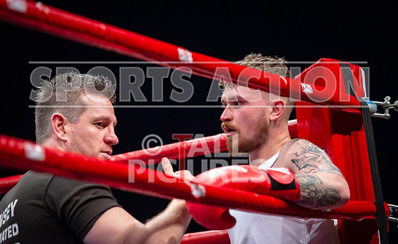 Bout 14_Rob Brehaut v Jake Bowness-13 - Bout 14_Rob Brehaut v Jake Bowness