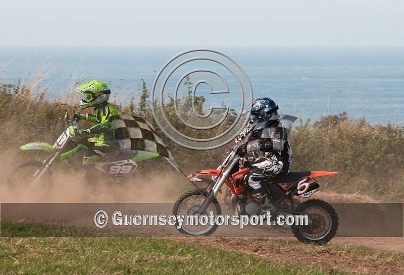 Hogwash_09-17 - HOGWASH 2009 - SCENE