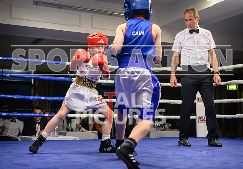 BOUT- 2 - Leon Watson v Callum Cain-31 - BOUT 2 - Leon Watson v Callum Cain