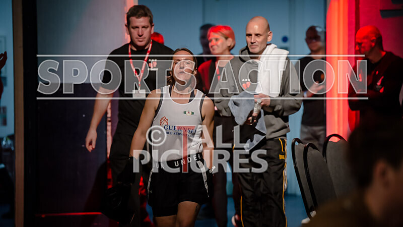 BOUT 6- Emma Martin v Stephanie Adlington-4 - BOUT 6: Emma Martin v Stephanie Adlington