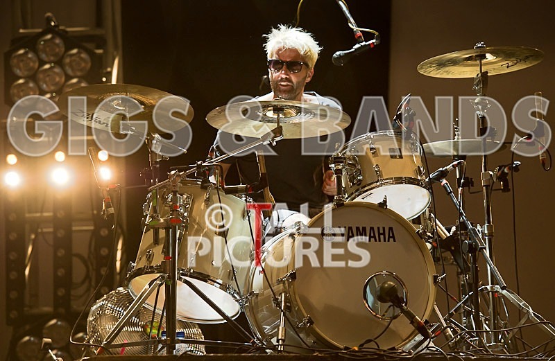 The Ting Tings-2 - THE TING TINGS