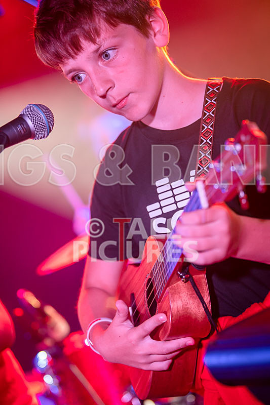 The Minorities-14 - THE MINORITIES