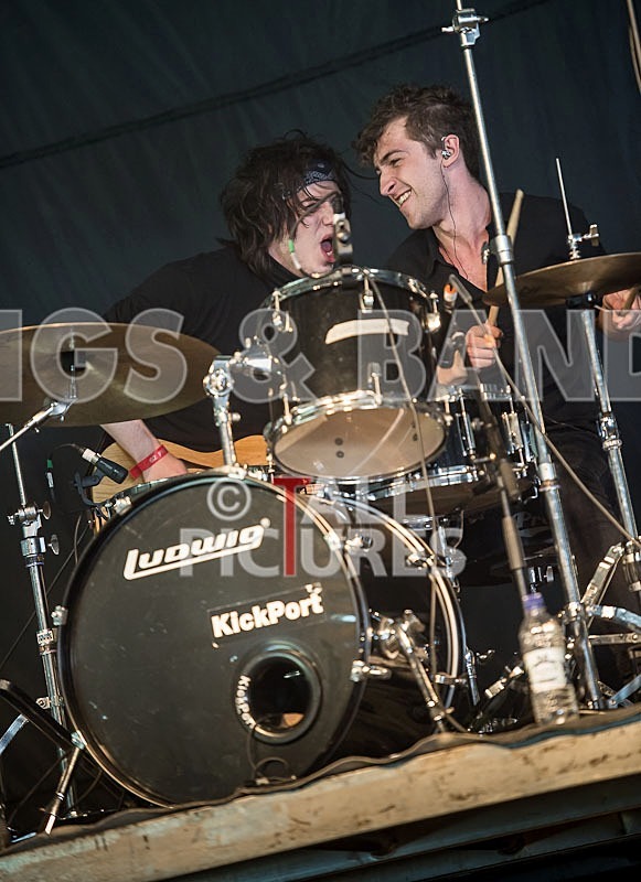 Raising Maisie-19 - RAISING MAISIE