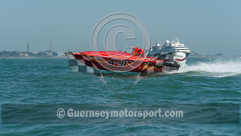 Powerboat Racing_18-05-2014-25 - RACE-4 FERMAIN/FERRIERE