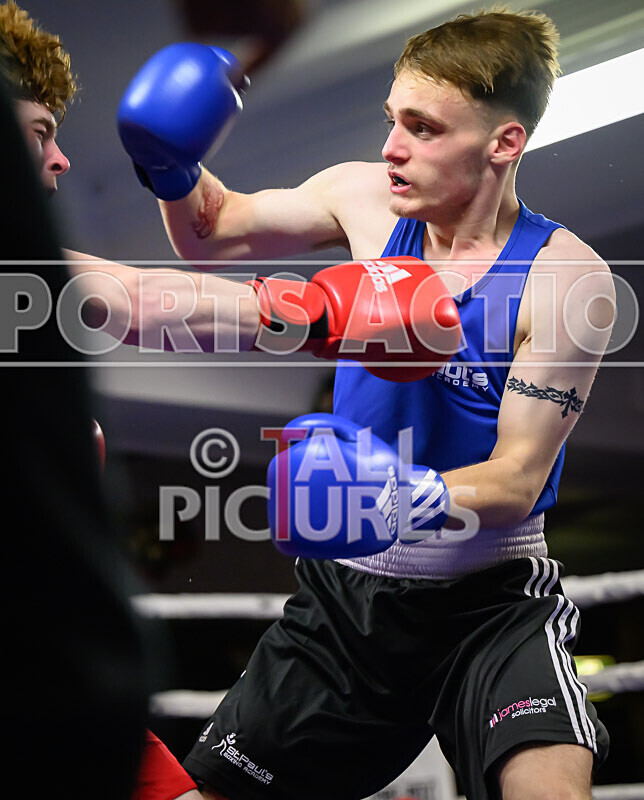 BOUT- 6_Aaron Gallichan v Andrew Kingston-38 - BOUT: 6_Aaron Gallichan v Andrew Kingston