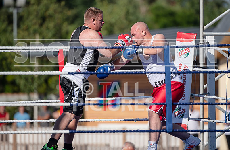 BOUT-1- Matthew The Scooby Alderton v Ian Blind Date Champion-6 - BOUT-1 Matthew 'The Scooby' Alderton v Ian 'Blind Date' Champion