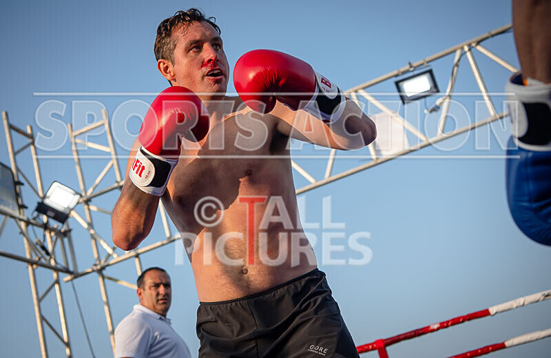 BOUT 11 - Rolo -9 and a Half Digits De Saumarez v Darren -the Executio - BOUT 11 - Rollo '9 and a Half Digits' De Saumarez v Darren 'the Executioner' Etasse