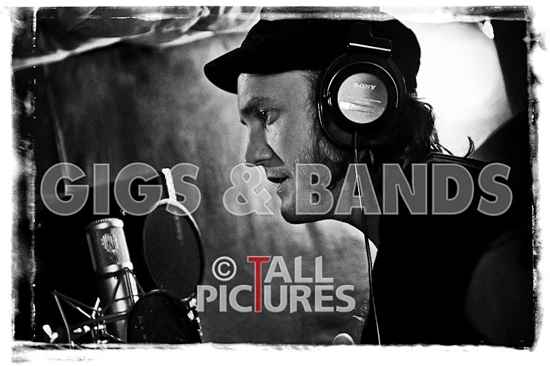 Teaspoonriverneck Studio Session-1_BW - TEASPOONRIVERNECK