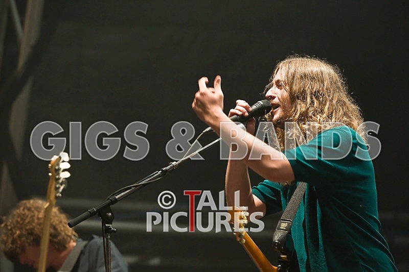 Zutons-10 - THE ZUTONS