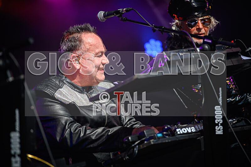 Fade 2 Grey-473 - FADE 2 GREY