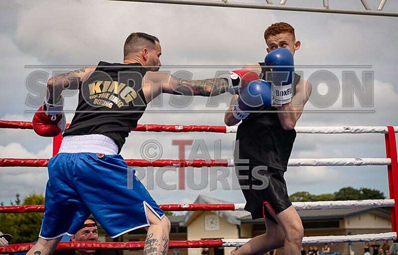 BOUT 3- Martin the not so Raging Bull Le Prevost v Ben Hizzy Hislop-26 - BOUT 3- Martin 'the not so Raging Bull' Le Prevost v Ben 'Hizzy' Hislop