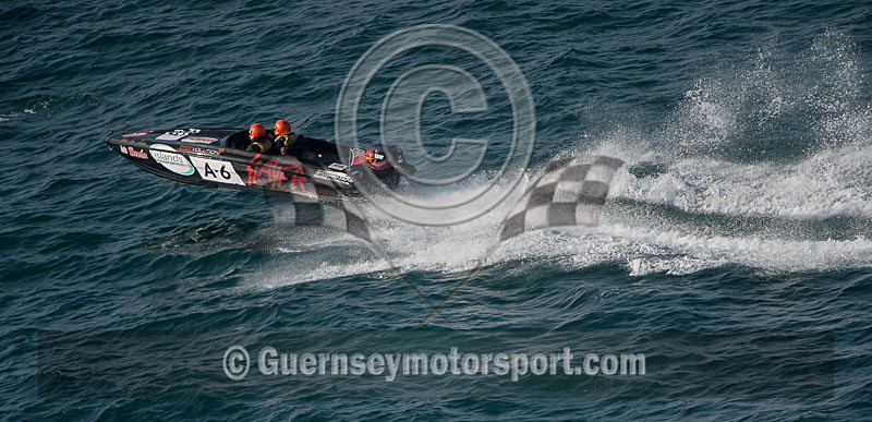Worlds Powerboats_2014_Race-1-355 - UIM CLASS 3A & 3B WORLD OFFSHORE CHAMPIONSHIP_RACE-1