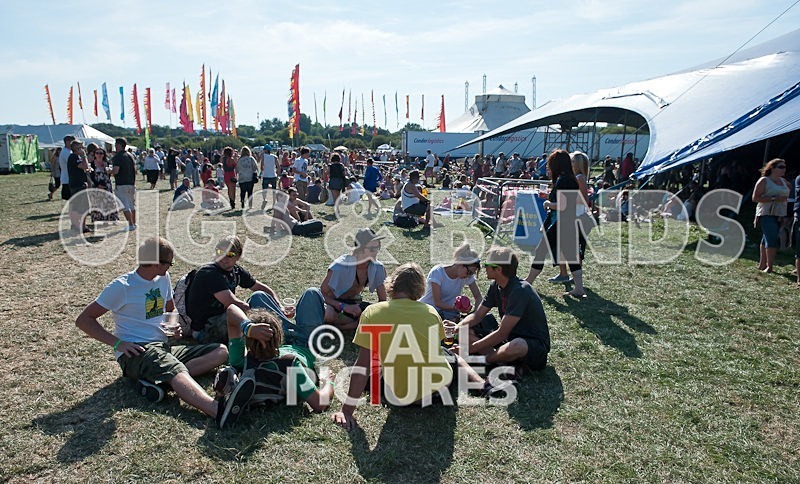 Guernsey Festival Scene-14 - THE GUERNSEY FESTIVAL ATMOSPHERE AND SCENE