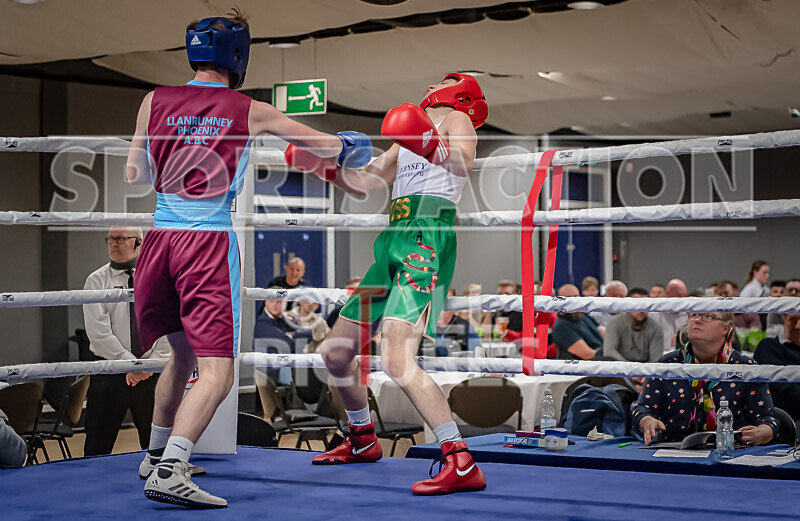 BOUT 4 - Ross Vining v Lewis Oyler-3 - BOUT 4 - Ross Vining v Lewis Oyler