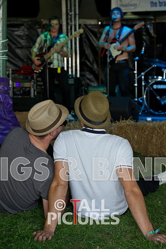 The Centeniers-6 - THE CENTENIERS