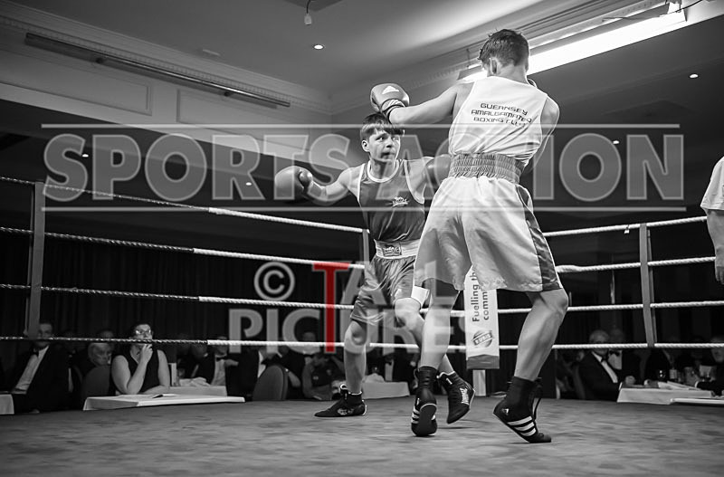 BOUT- 4 Niall Adams v Ricky Wheatly-25 - BOUT-4 Niall Adams v Ricky Wheatly