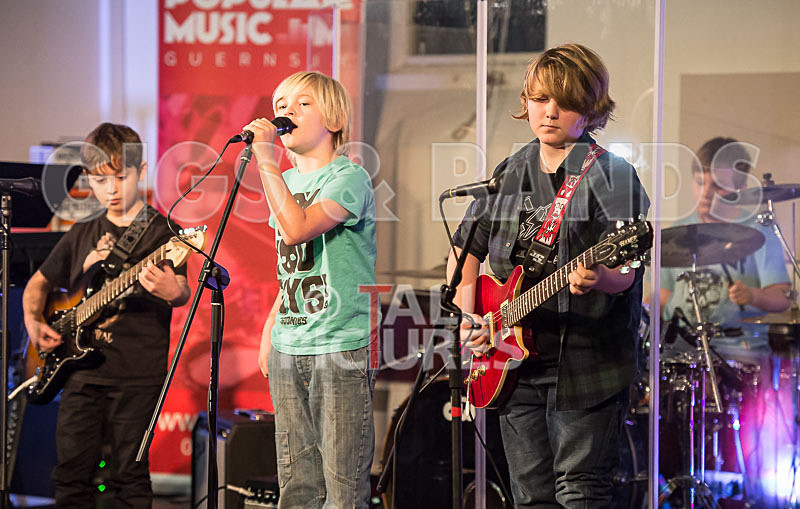 SoPM_Christmas Gig-21 - SCHOOL OF POPULAR MUSIC CHRISTMAS GIG 2014