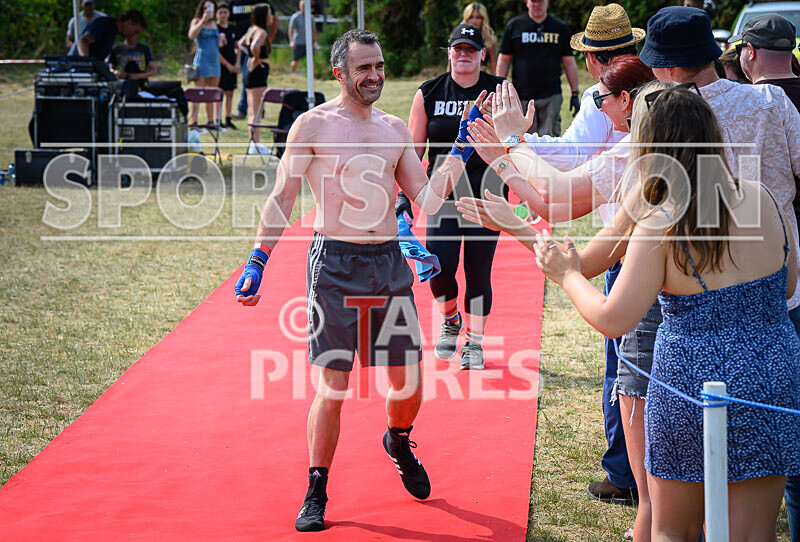 BOUT 2 - Roland 30 Seconds Archer v Sam Heart Breaker Catto-31 - BOUT 2 - Roland '30 Seconds' Archer v Sam 'Heart Breaker' Catto