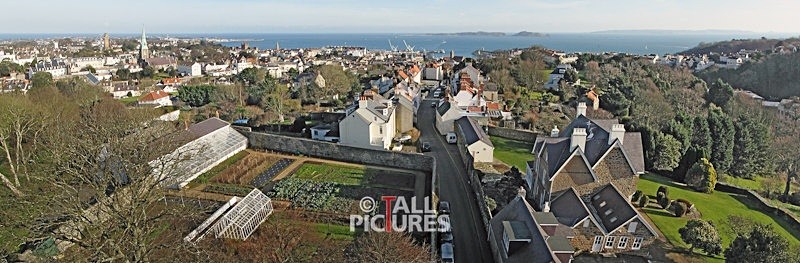 Rooftop view over St Peter Port - PANORAMIC SCENES