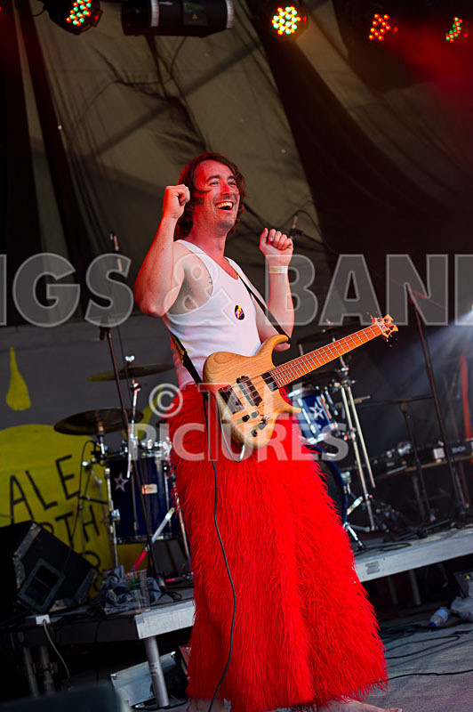 Toupe-17 - TOUPE at IVY CASTLE FAIR