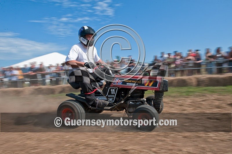 Hogwash_09-89 - HOGWASH 2009 - SCENE