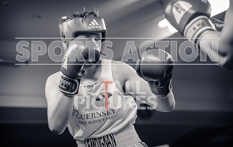 BOUT- 5_Ethan Le Moignan v Adrian Salmonowicz-44 - BOUT 5_Ethan Le Moignan v Adrian Salmonowicz