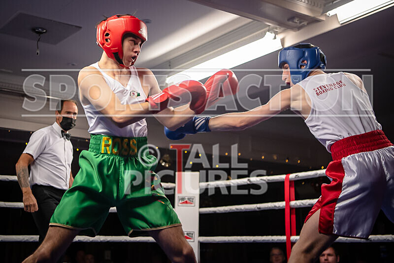 BOUT 4_Ross Vinning v Henry Wells-3 - BOUT 4_Ross Vinning v Henry Wells