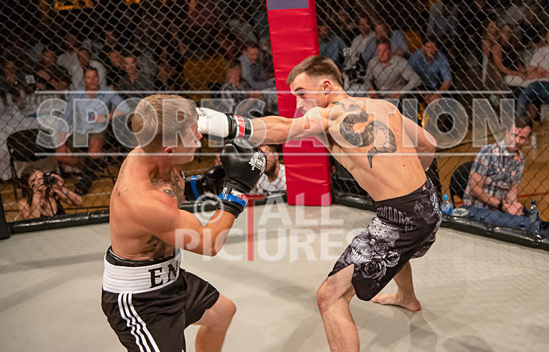 BOUT-2- Jason Enticott v Josh Manning-23 - BOUT-2: Jason Enticott v Josh Manning