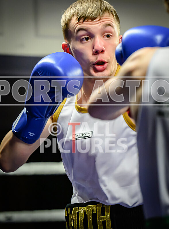 BOUT- 10 - Tom Teers v Shane Smith-56 - BOUT: 10 - Tom Teers v Shane Smith